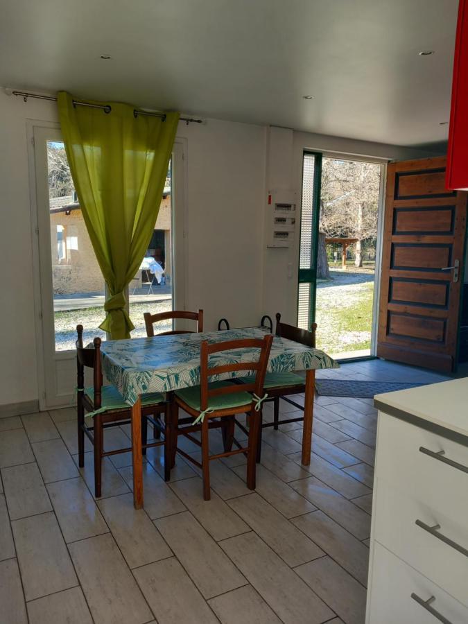 Petit Chalet En Bois Reynès Esterno foto